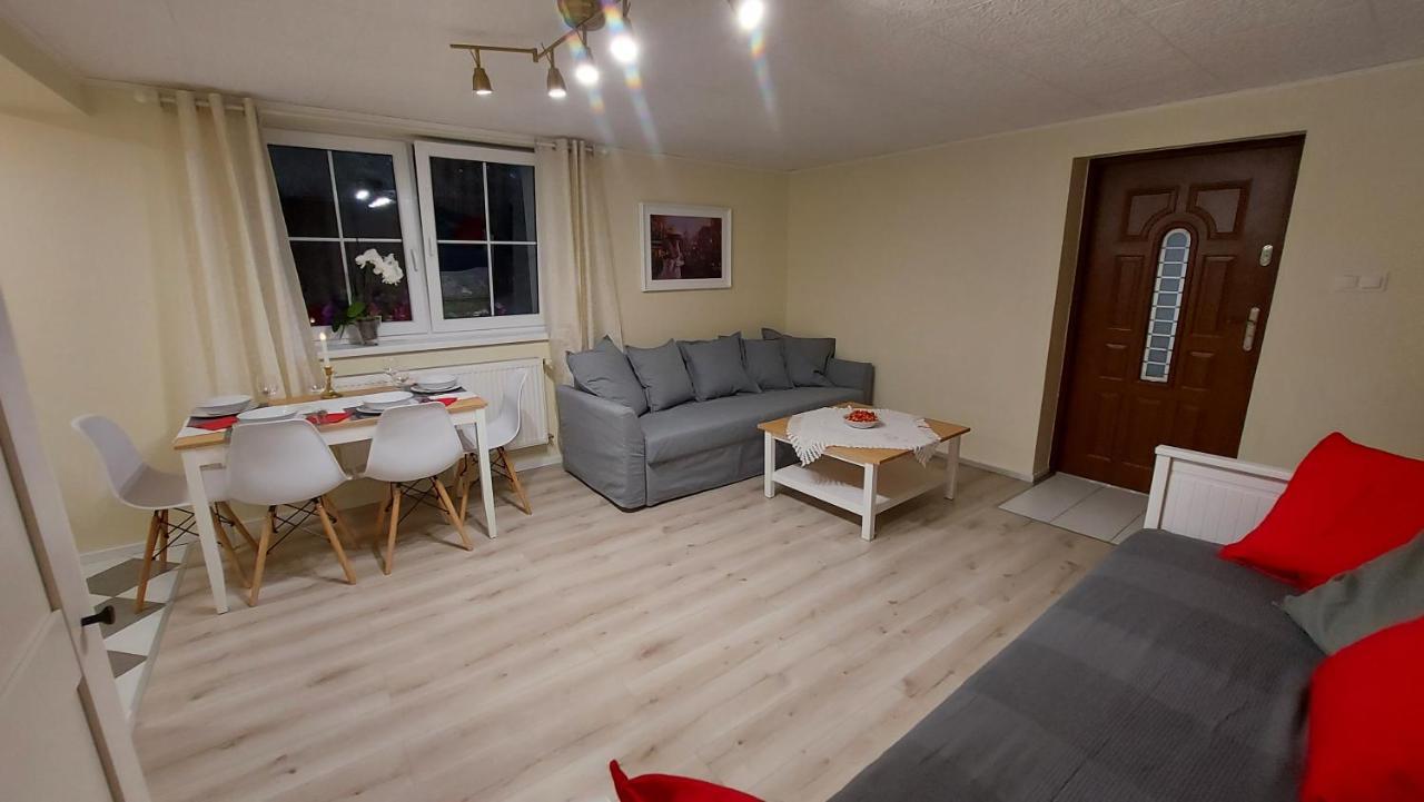 Apartament Stokrotka Lägenhet Lądek-Zdrój Exteriör bild