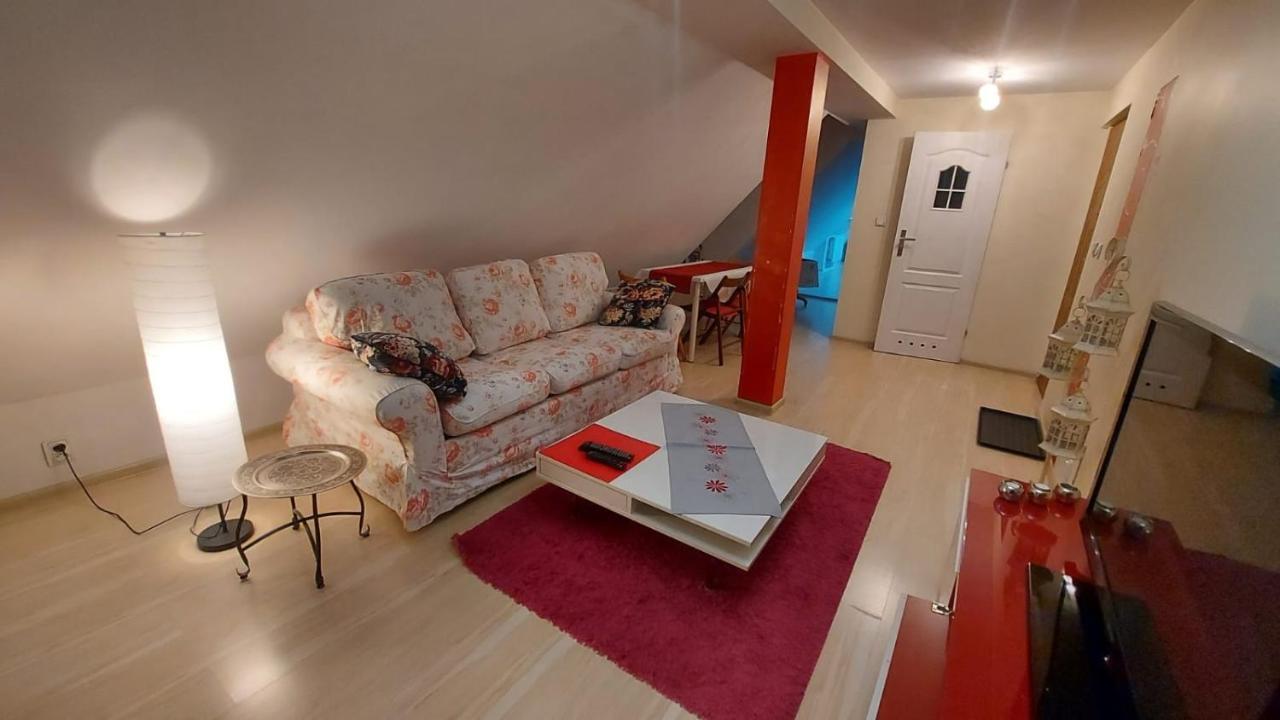 Apartament Stokrotka Lägenhet Lądek-Zdrój Exteriör bild