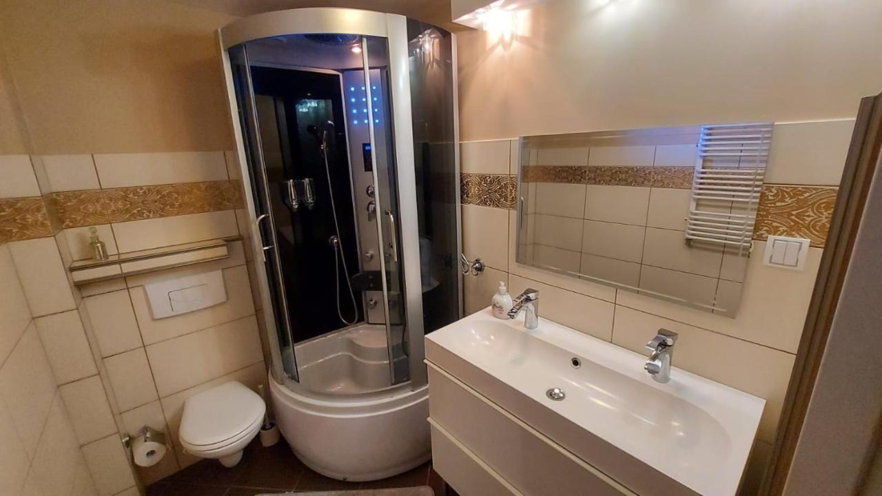 Apartament Stokrotka Lägenhet Lądek-Zdrój Exteriör bild