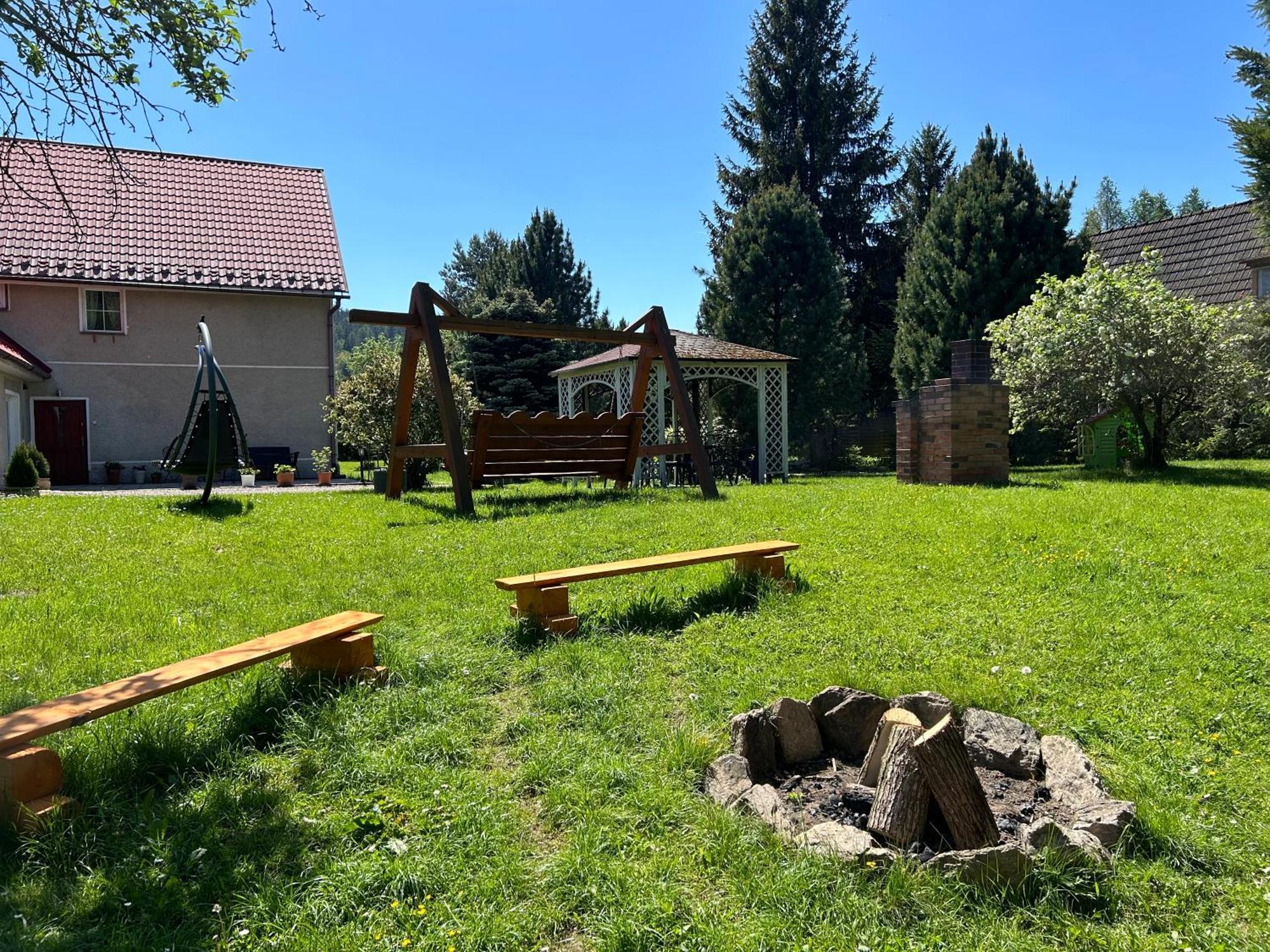 Apartament Stokrotka Lägenhet Lądek-Zdrój Exteriör bild