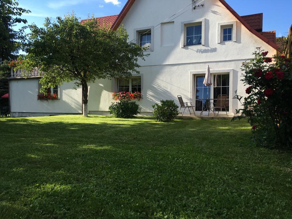 Apartament Stokrotka Lägenhet Lądek-Zdrój Exteriör bild